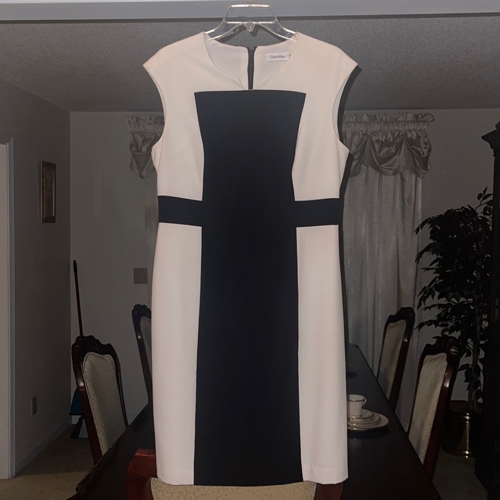 Calvin Klein Dress 🖤⚪️